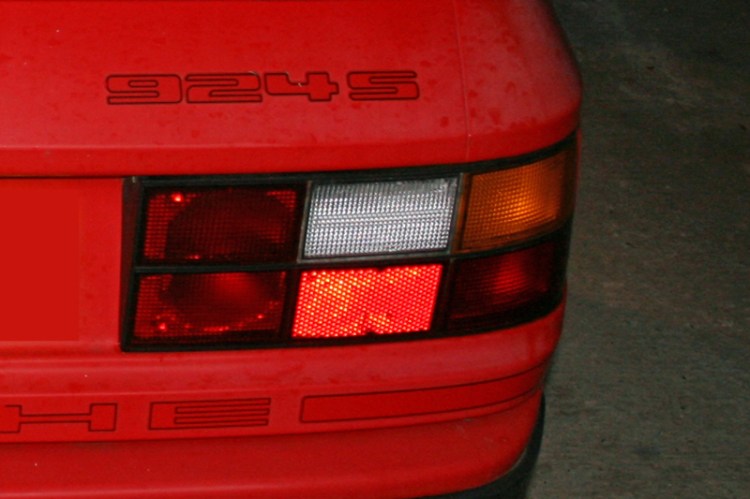 Porsche 924S Red Colour Porsche 924S Red Colour Sample