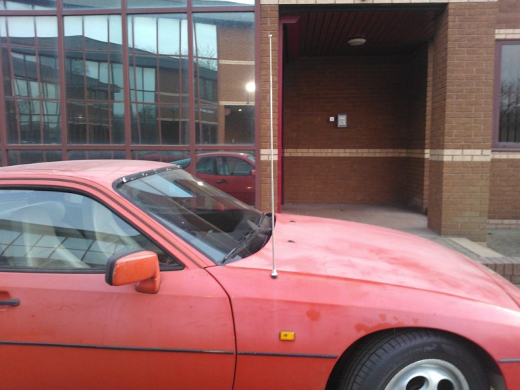New Aerial Standing Proud Porsche 924S Aerial Full Mast