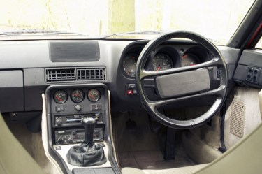 Porsche 924S Driver Controls Porsche 924S Driver Controls