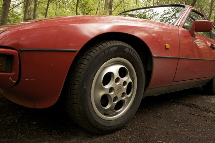 Porsche 924S Cookie Cutter Porsche 924S Cookie Cutter Alloy Wheel