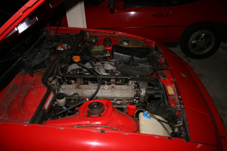 Porsche 924 S Engine Side View
