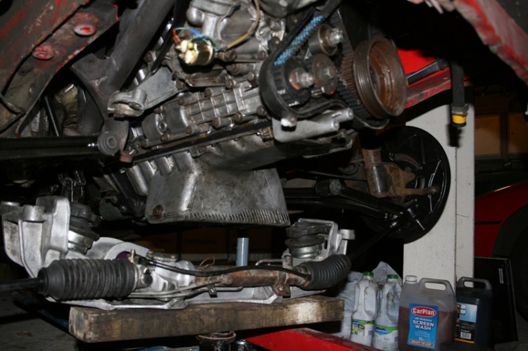 Porsche 924 S Cross member fitting